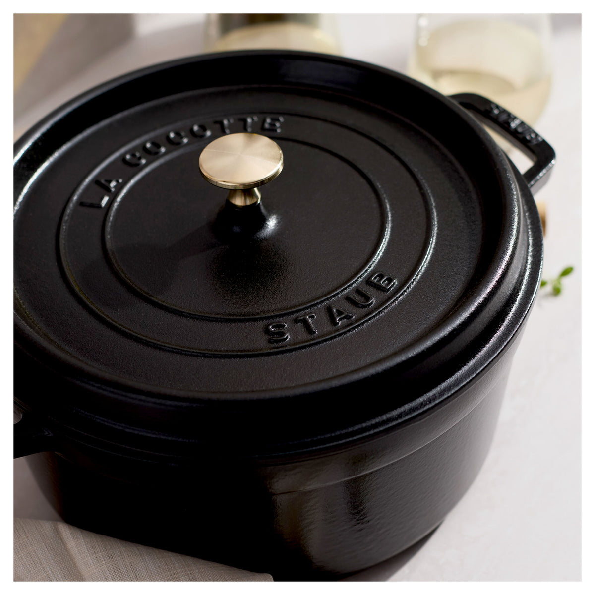 Staub La Cocotte 5.25L - Black